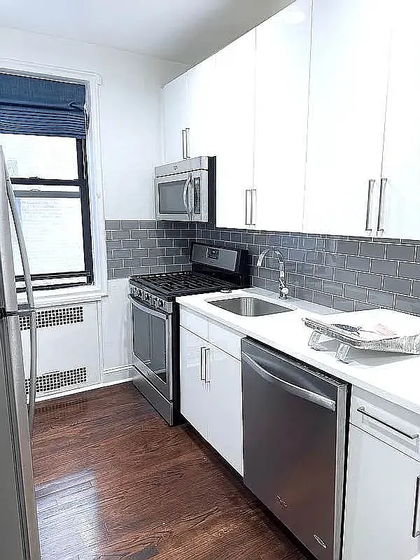 84-09 35th Avenue — Photo 1