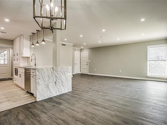 3rd image of 6046 Birchbrook Dr APT 235