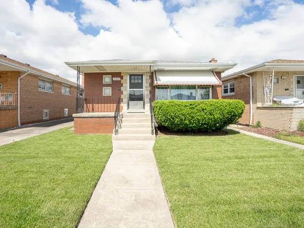 8322 S Kedvale Ave, Chicago, IL 60652