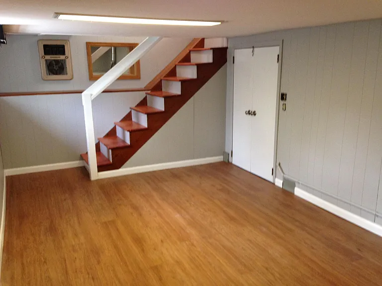 406 Utica St #1 — Photo 8