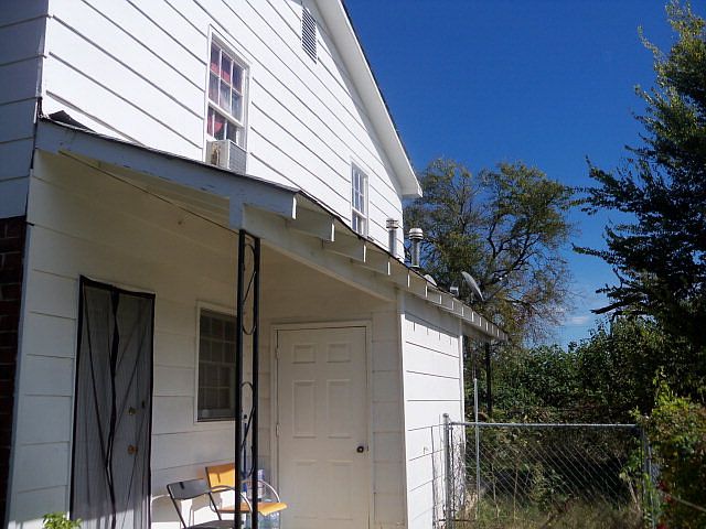 2nd image of 456 Hawthorne St