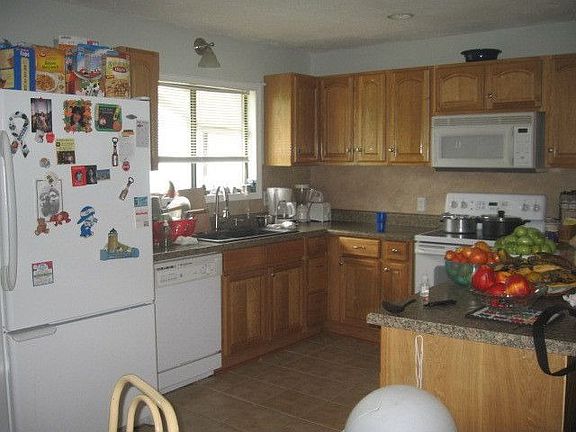 Kitchen with Island