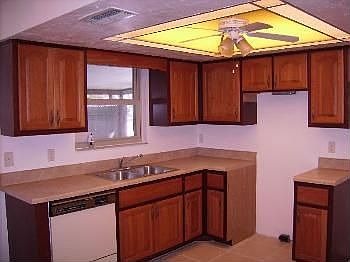 5th image of 2680 Parker Ave
