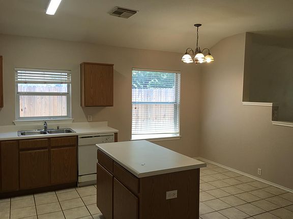 3rd image of 2205 Kimra Ln