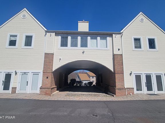 5th image of 115 Imperial Dr #101
