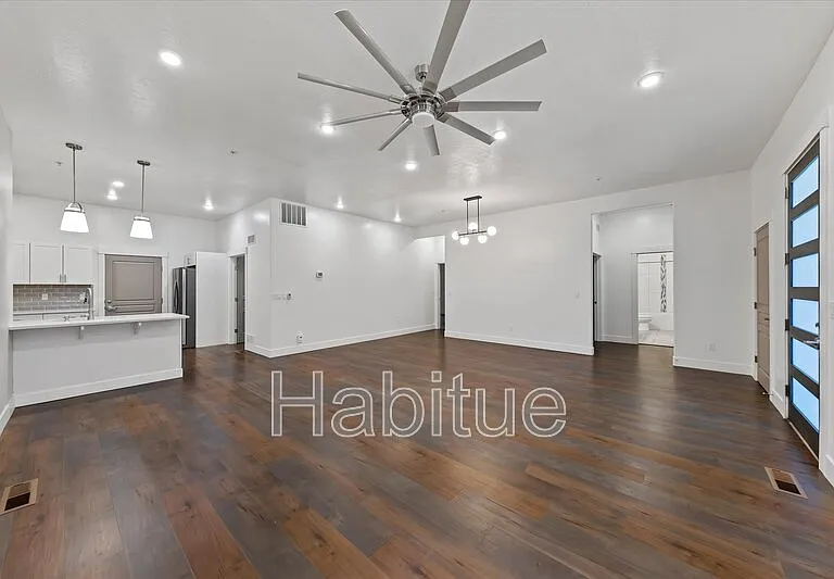 1424 W Front St #101 — Photo 6
