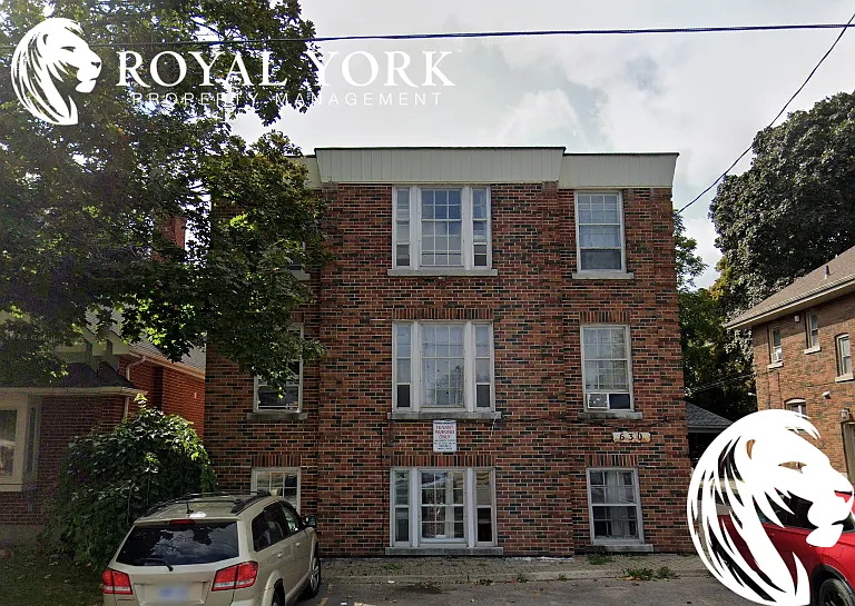 630 Simcoe St N #2 — Photo 2