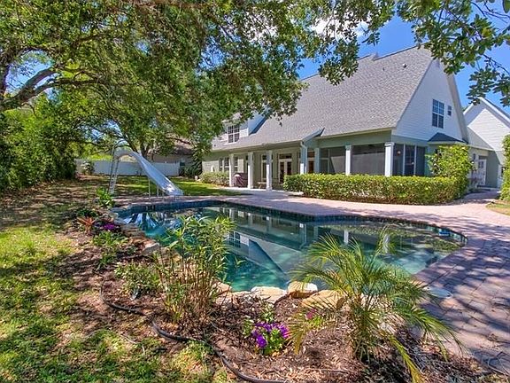 5th image of 206 Garden Cir