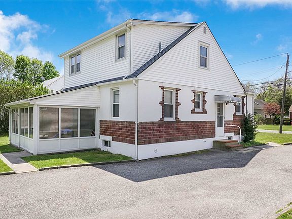 3rd image of 73 Donegan Ave