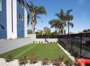 1271 W 39th Pl #8, Los Angeles, CA 90037