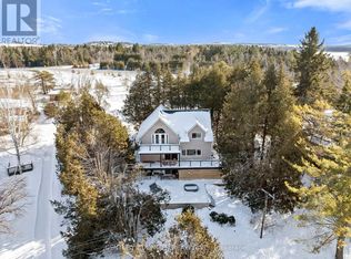 7 Resort Ln, Kawartha Lakes, ON K0L2W0