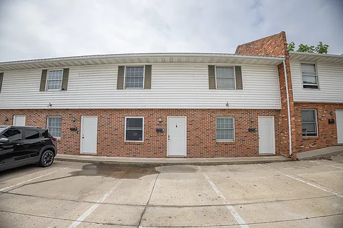 1112 Jefferson St E Photo 1