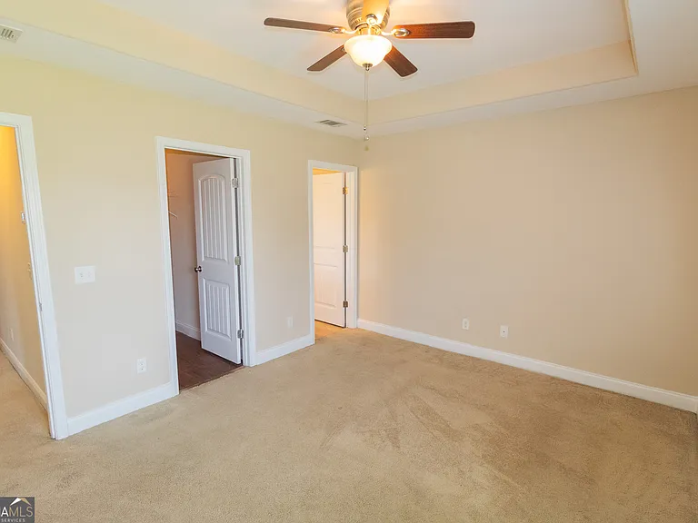 612 Hampstead Ave — Photo 10