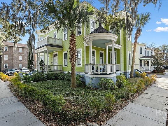 3rd image of 21 W 36th Street