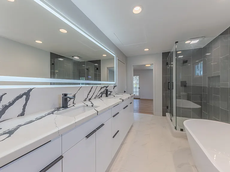 2522 Armacost Ave — Photo 24