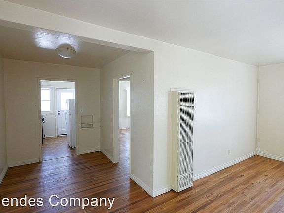 5th image of 2151 Chatsworth Blvd APT 9