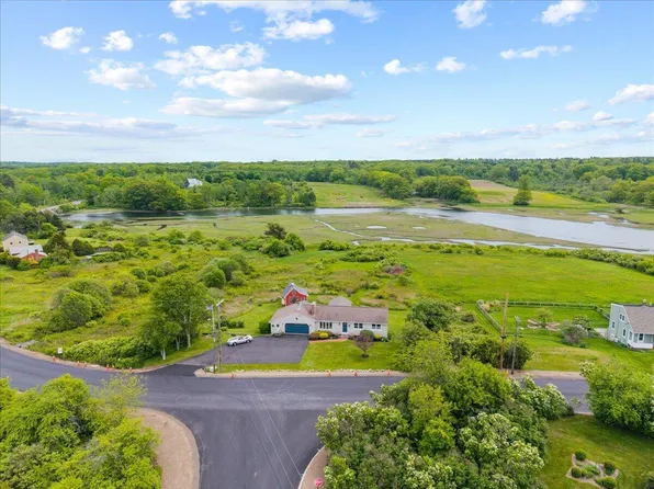 207 Spurwink Road, Scarborough, ME 04074