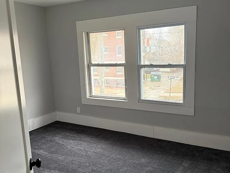 600 Gladstone St #3 — Photo 11