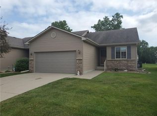 6021 Meadowlark Ct, Pleasant Hill, IA 50327