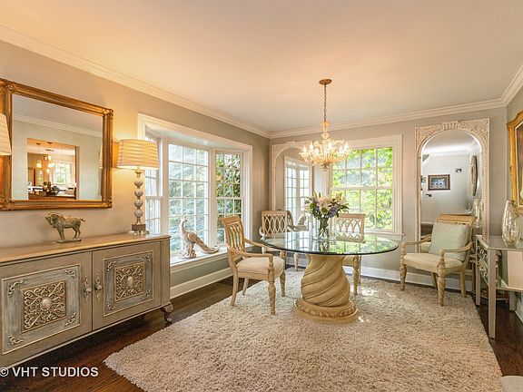 3rd image of 418 Briar Pl