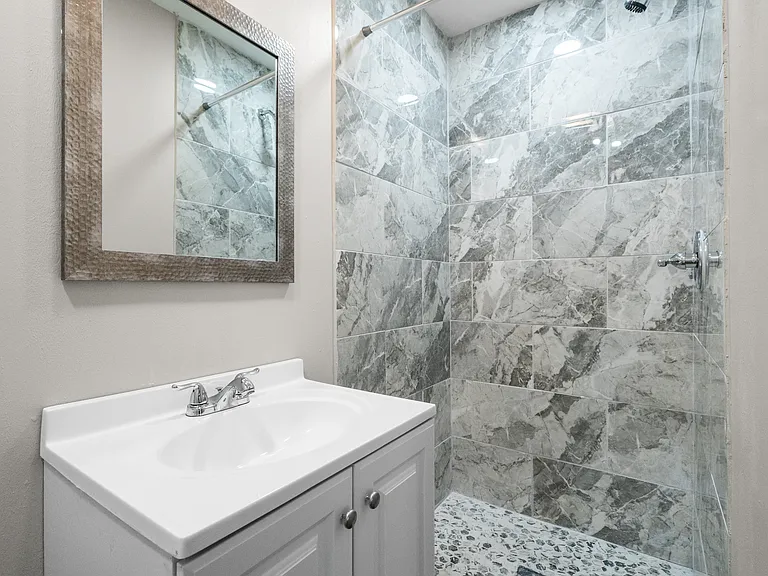 10403 Sandra Lynn Dr — Photo 8