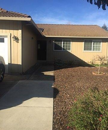3rd image of 709 Mariano Dr