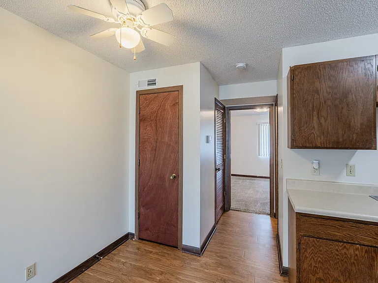 1311 Washington St #6 — Photo 9