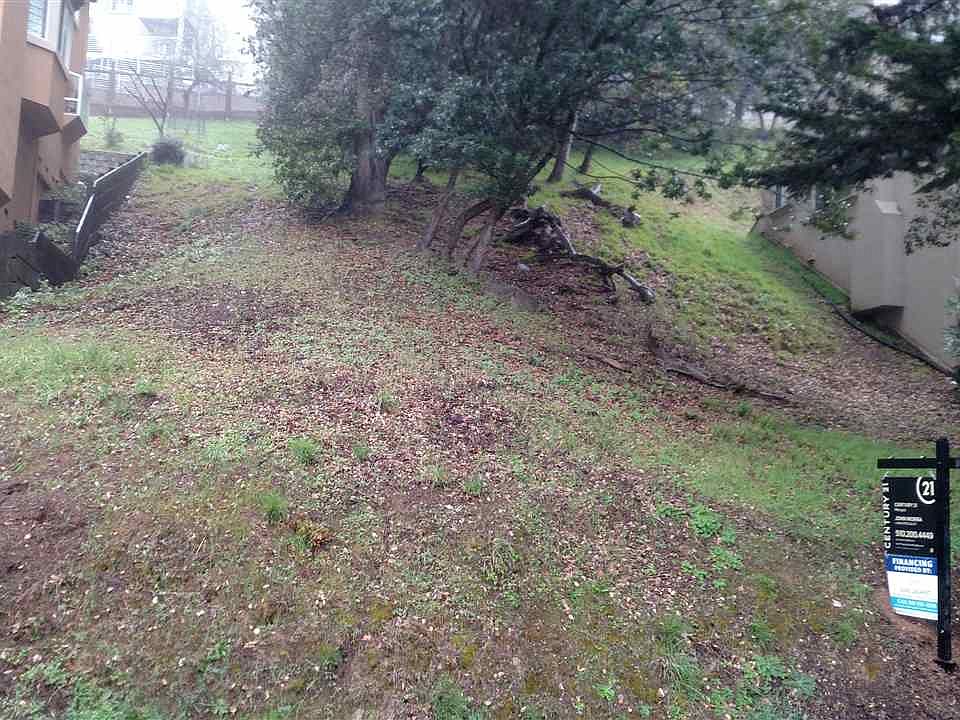 1st image of Exeter Dr