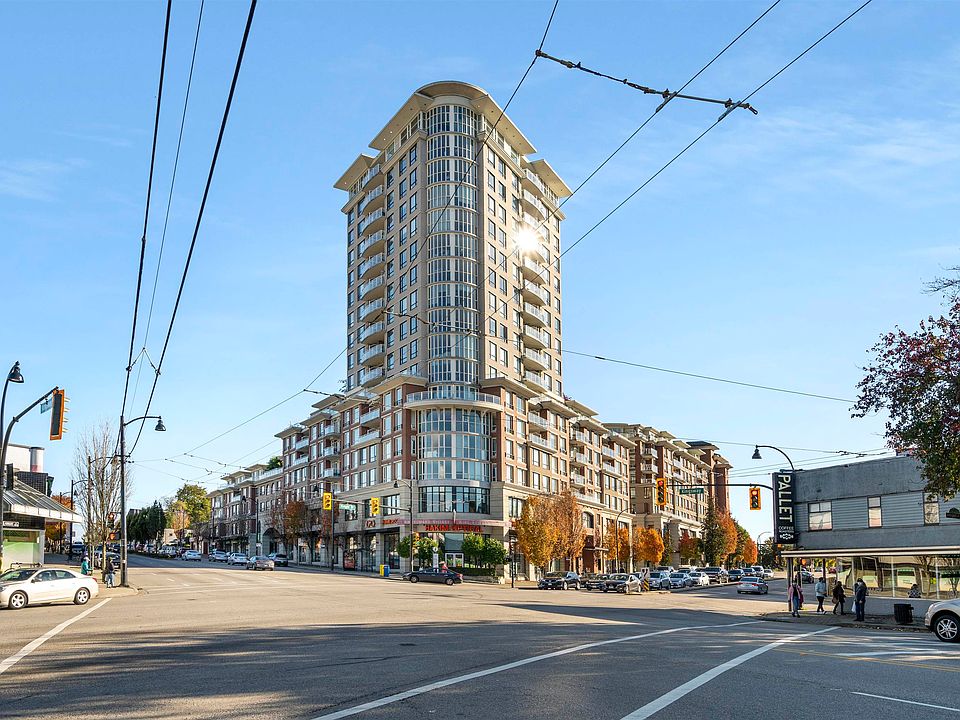 1st image of 4028 Knight St #306