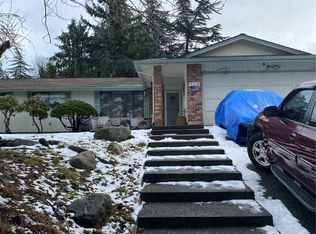 912 Tomahawk Dr, Mount Vernon, WA 98273