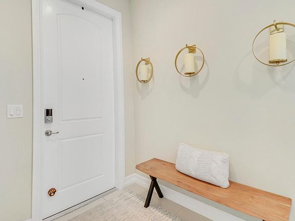 4th image of 100 NW 69th Cir Unit 71