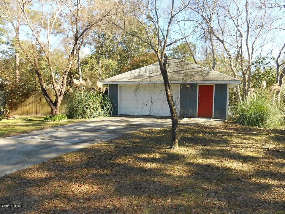 2nd image of 7914 Oakview Dr