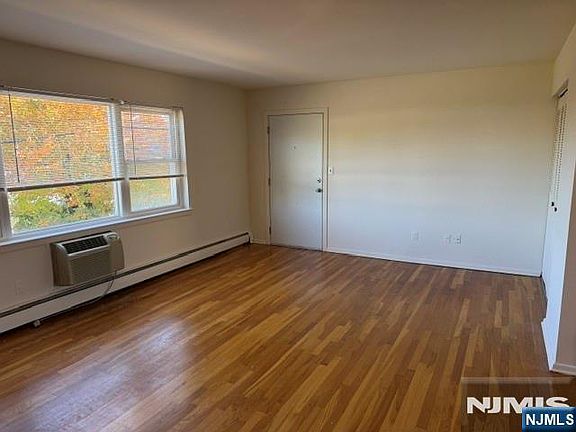 3rd image of 31 Rolling Ridge Road #C