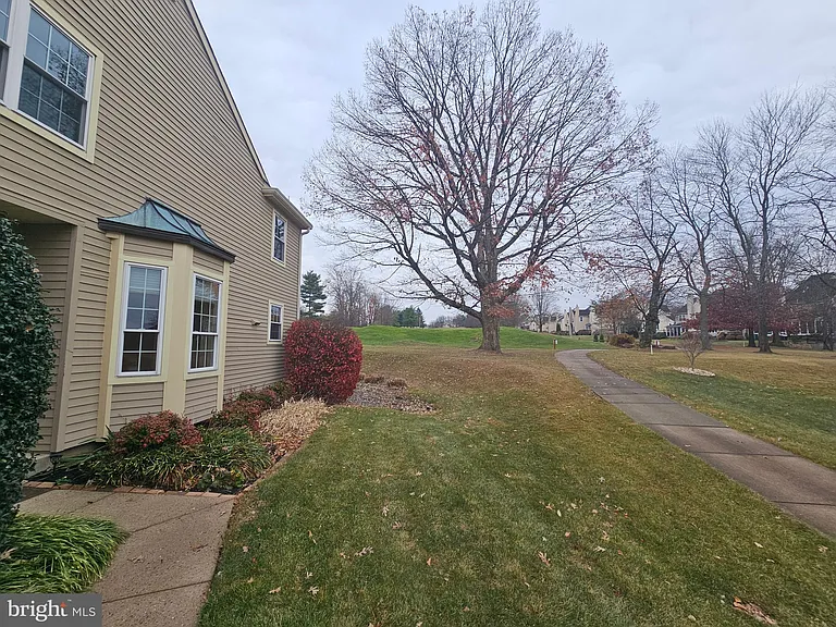 223 Pinecrest Ln — Photo 29