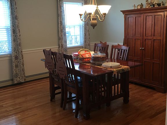 Formal dining room