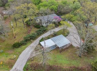 700 N Fox Hunter Rd, Fayetteville, AR 72701