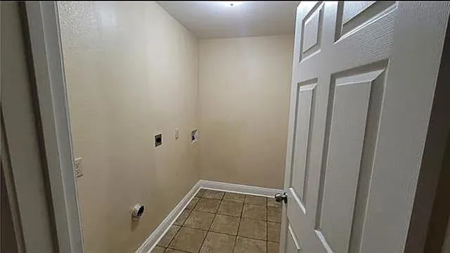 3 bed, 2.0 bath, 1193 sqft, $1,400 — Photo 4