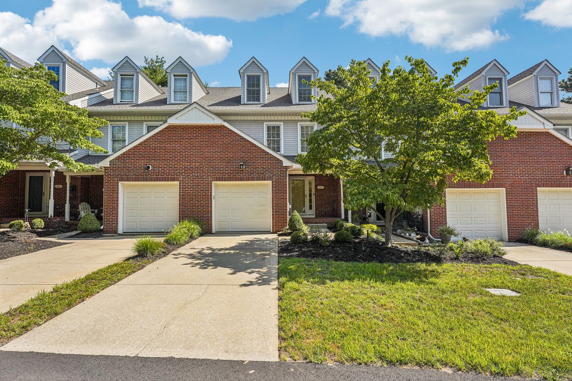 Andover Ct-S2507-001.jpg