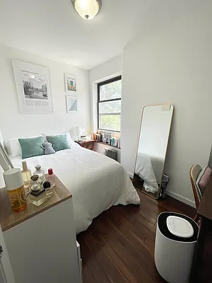 Rented by Jonis Realty | media 8