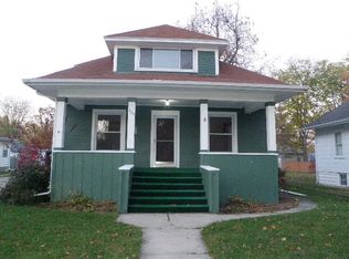 724 E Washington St, Morris, IL 60450