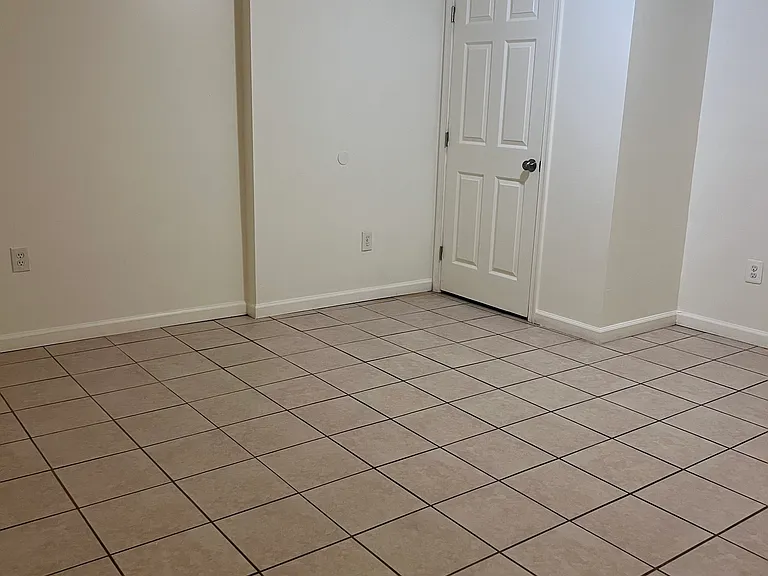 8218 Consett Ct — Photo 5