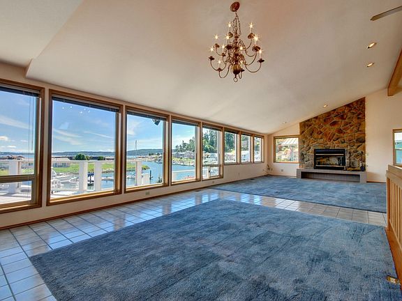 5th image of 2250 Cove Dr