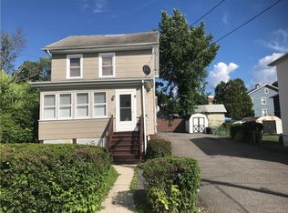 8 Grand Ave, Middletown, NY 10940