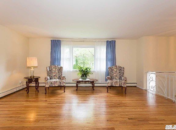 3rd image of 48 Oakwood St