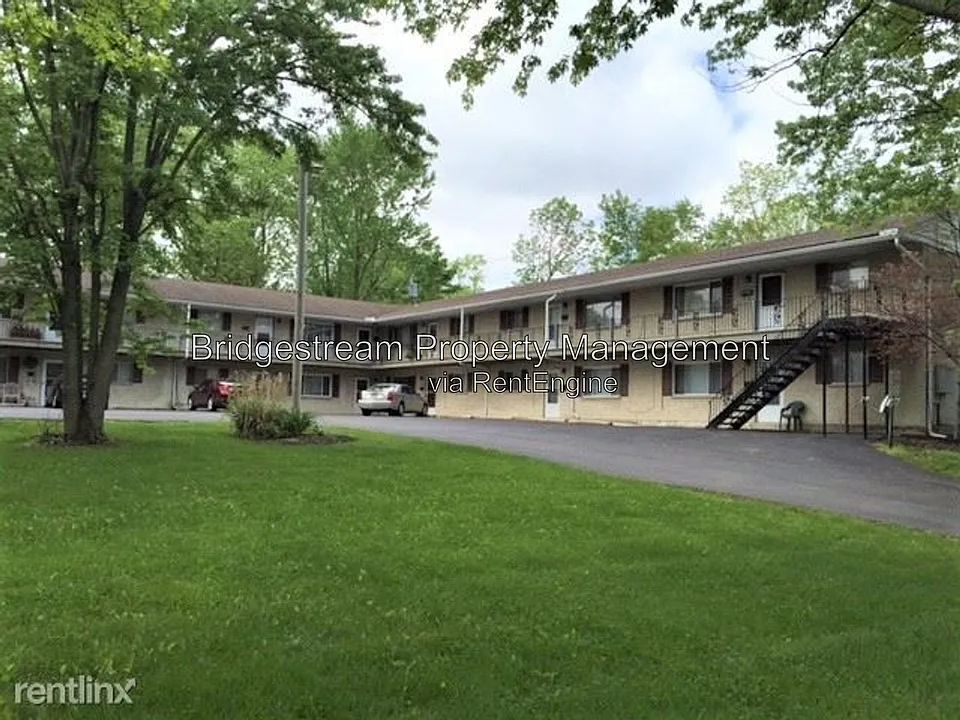 7837 N Main St #9