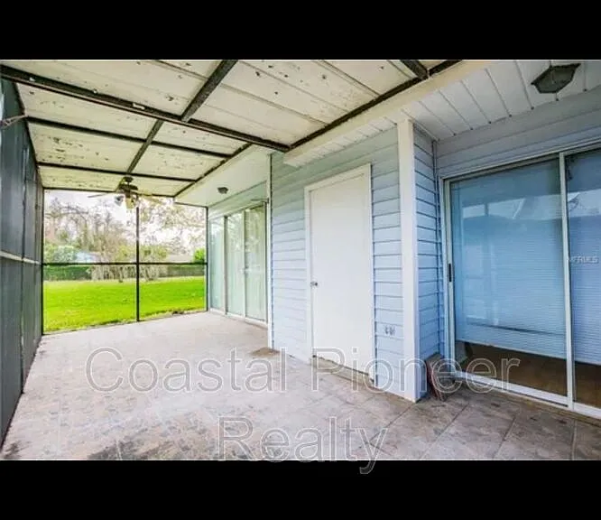 16101 Rambling Vine Dr E — Photo 21