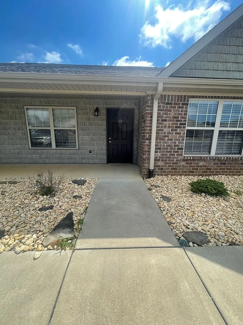 Modern 2-Bedroom Apartment in Rogersville, AL Move-In Ready! — Photo 1