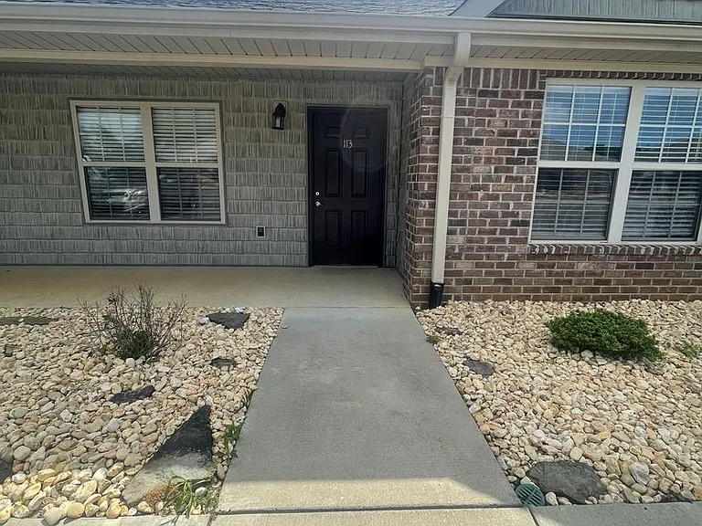 400 Star Hill Pl — Photo 1