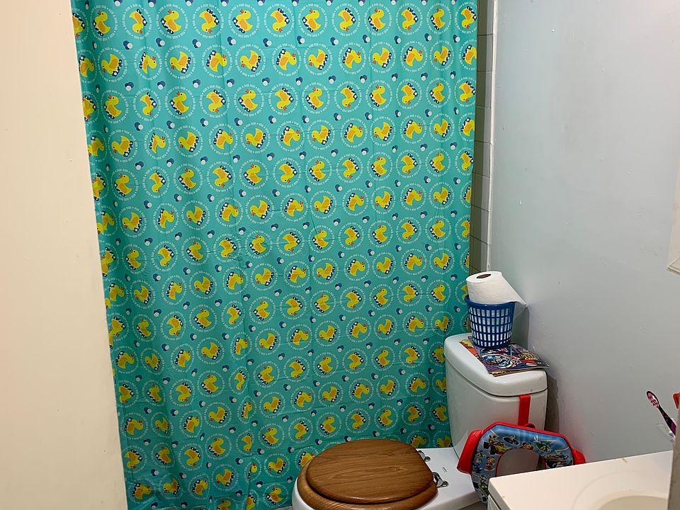 1st floor bathroom 