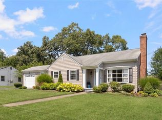 5 Beverly Dr, Lincoln, RI 02865